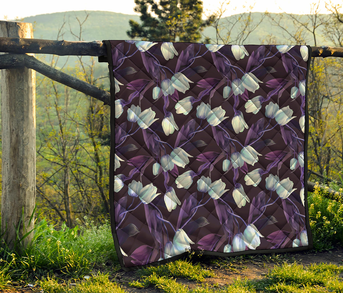 White And Purple Tulip Pattern Print Quilt