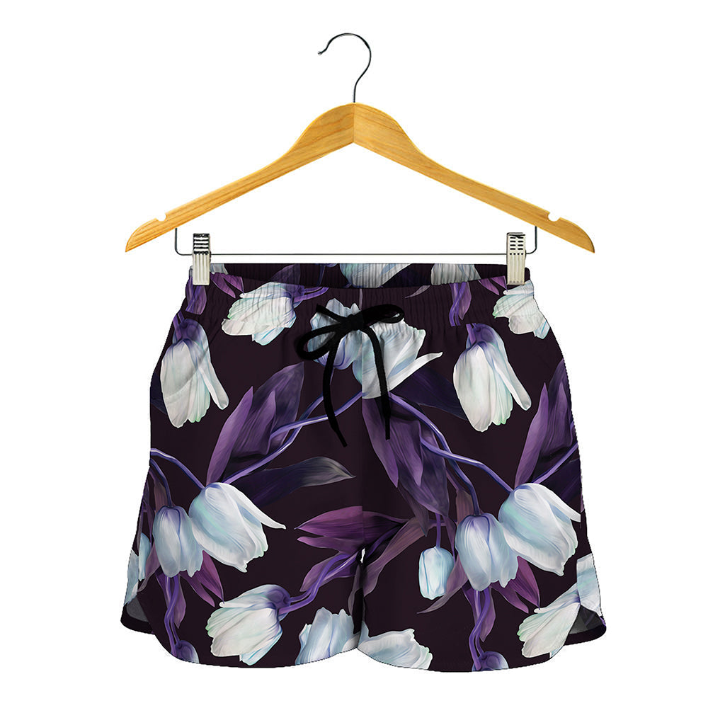 White And Purple Tulip Pattern Print Women's Shorts