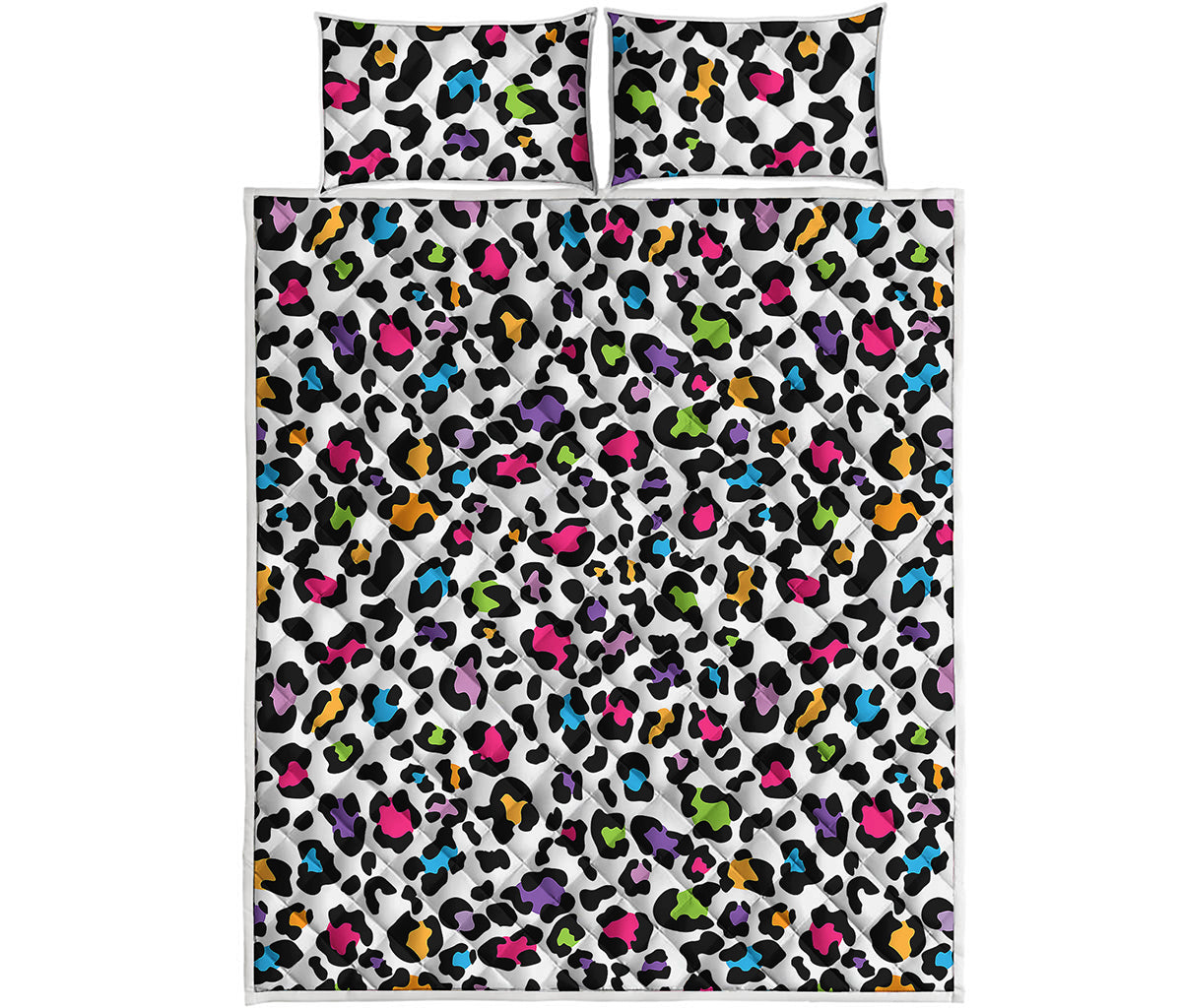 White And Rainbow Leopard Print Quilt Bed Set