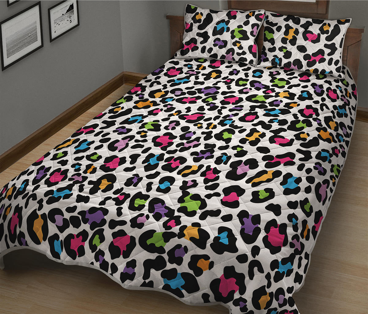 White And Rainbow Leopard Print Quilt Bed Set