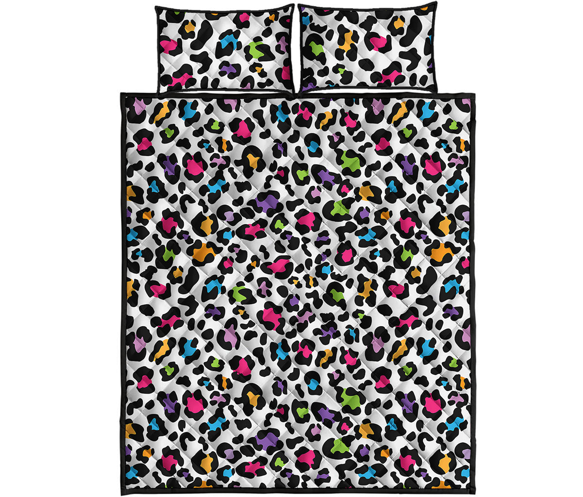 White And Rainbow Leopard Print Quilt Bed Set
