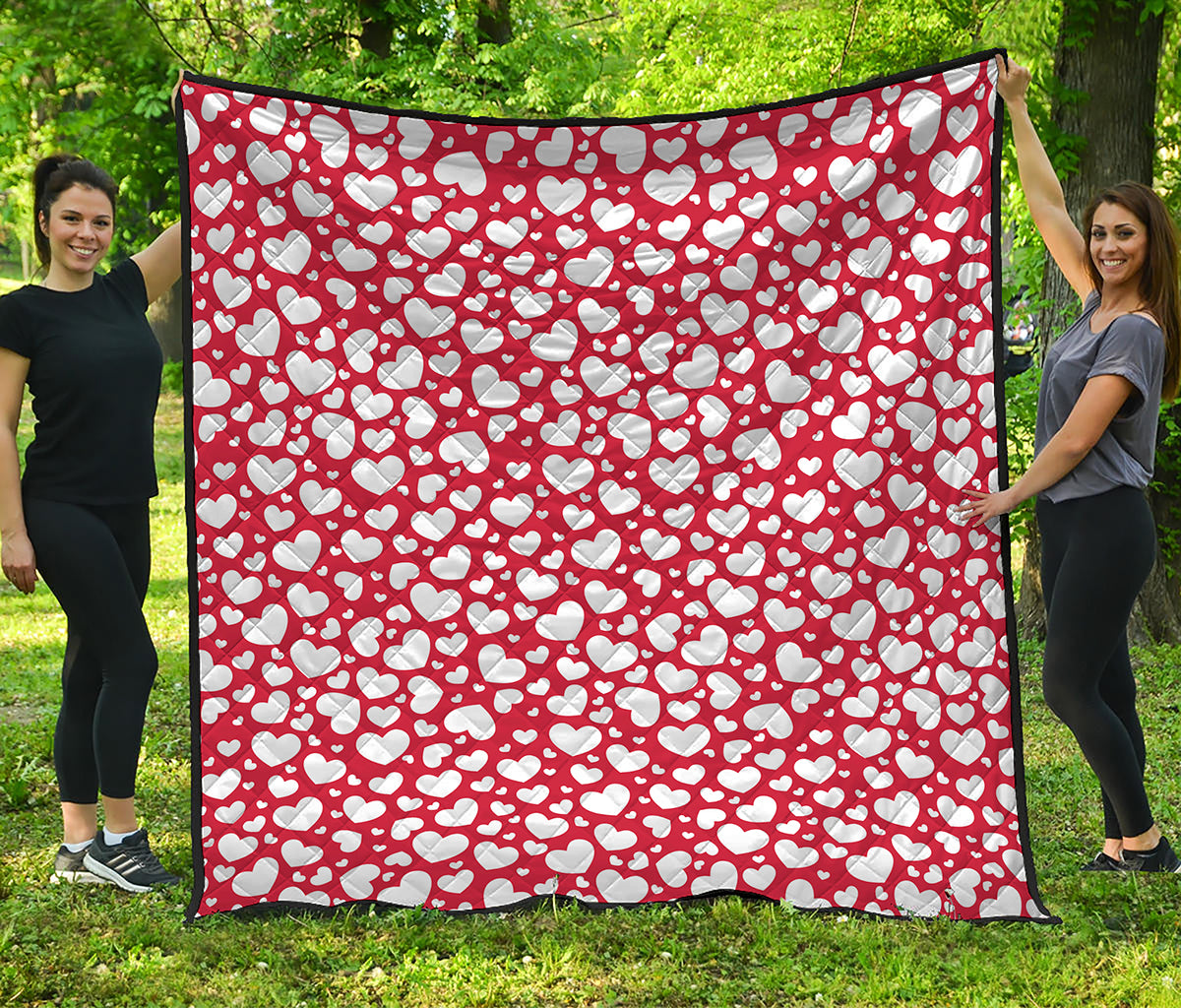 White And Red Heart Pattern Print Quilt