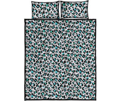 White And Teal Leopard Print Quilt Bed Set