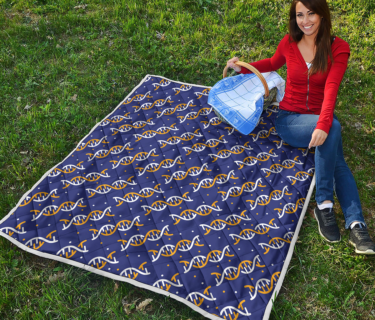 White And Yellow DNA Pattern Print Quilt