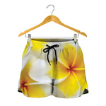 White And Yellow Plumeria Flower Print Women's Shorts