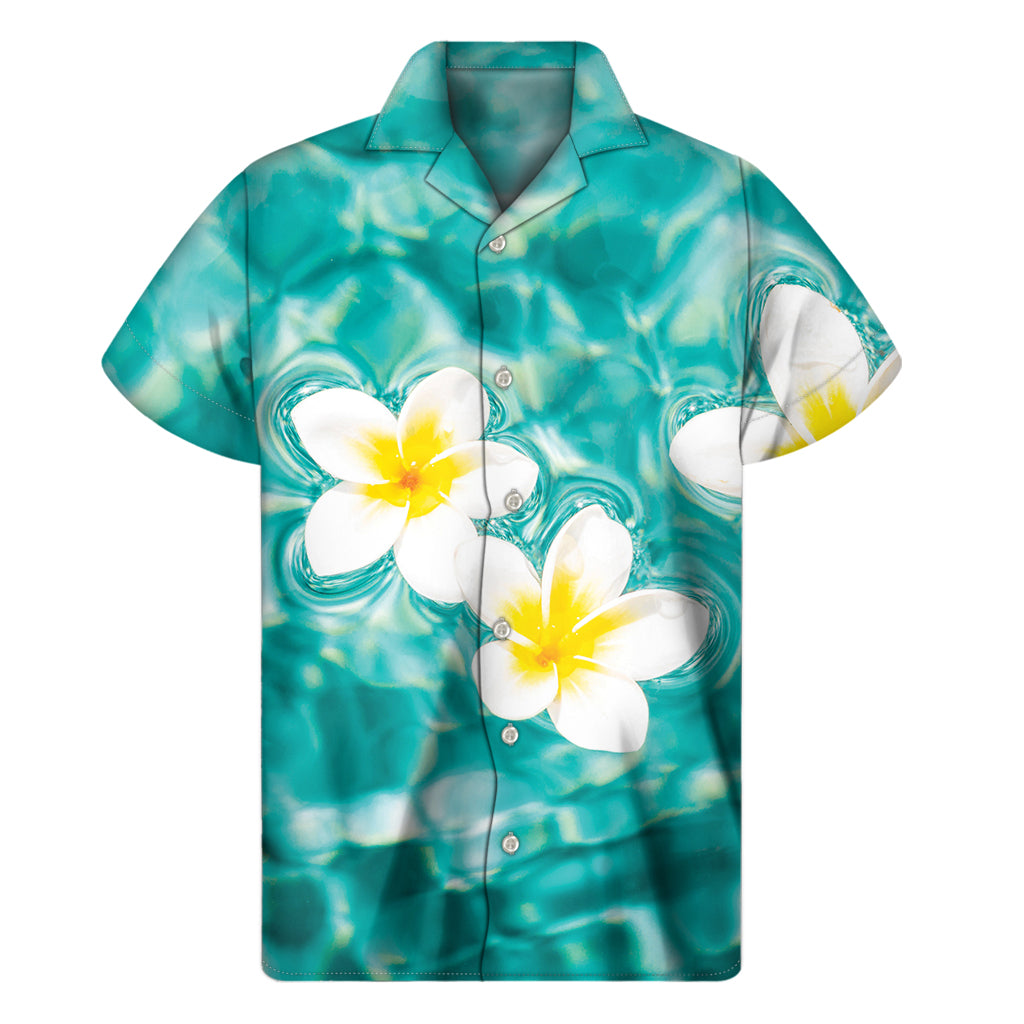 White And Yellow Plumeria In Water Print Men's Short Sleeve Shirt