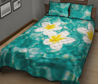 White And Yellow Plumeria In Water Print Quilt Bed Set