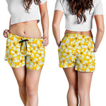 White And Yellow Plumeria Pattern Print Women's Shorts