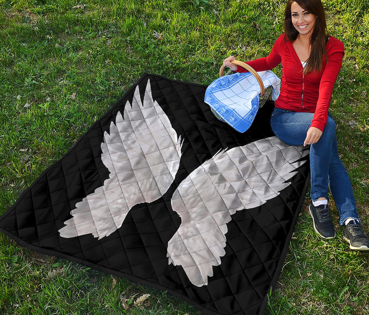 White Angel Wings Print Quilt