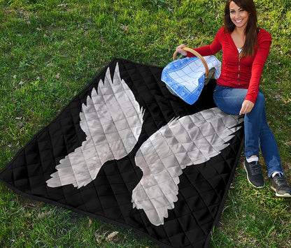 White Angel Wings Print Quilt