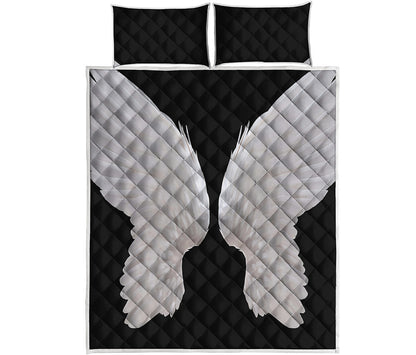 White Angel Wings Print Quilt Bed Set