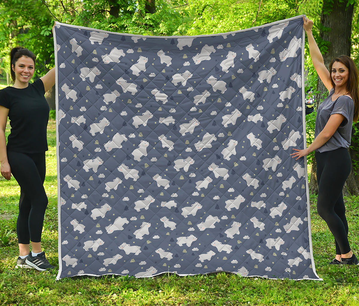 White Baby Polar Bear Pattern Print Quilt