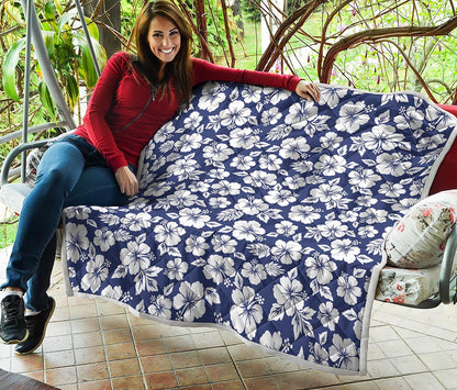 White Blue Hibiscus Floral Pattern Print Quilt