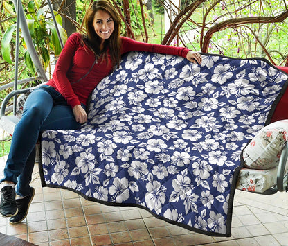White Blue Hibiscus Floral Pattern Print Quilt