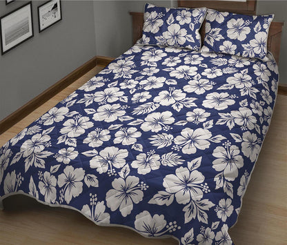 White Blue Hibiscus Floral Pattern Print Quilt Bed Set