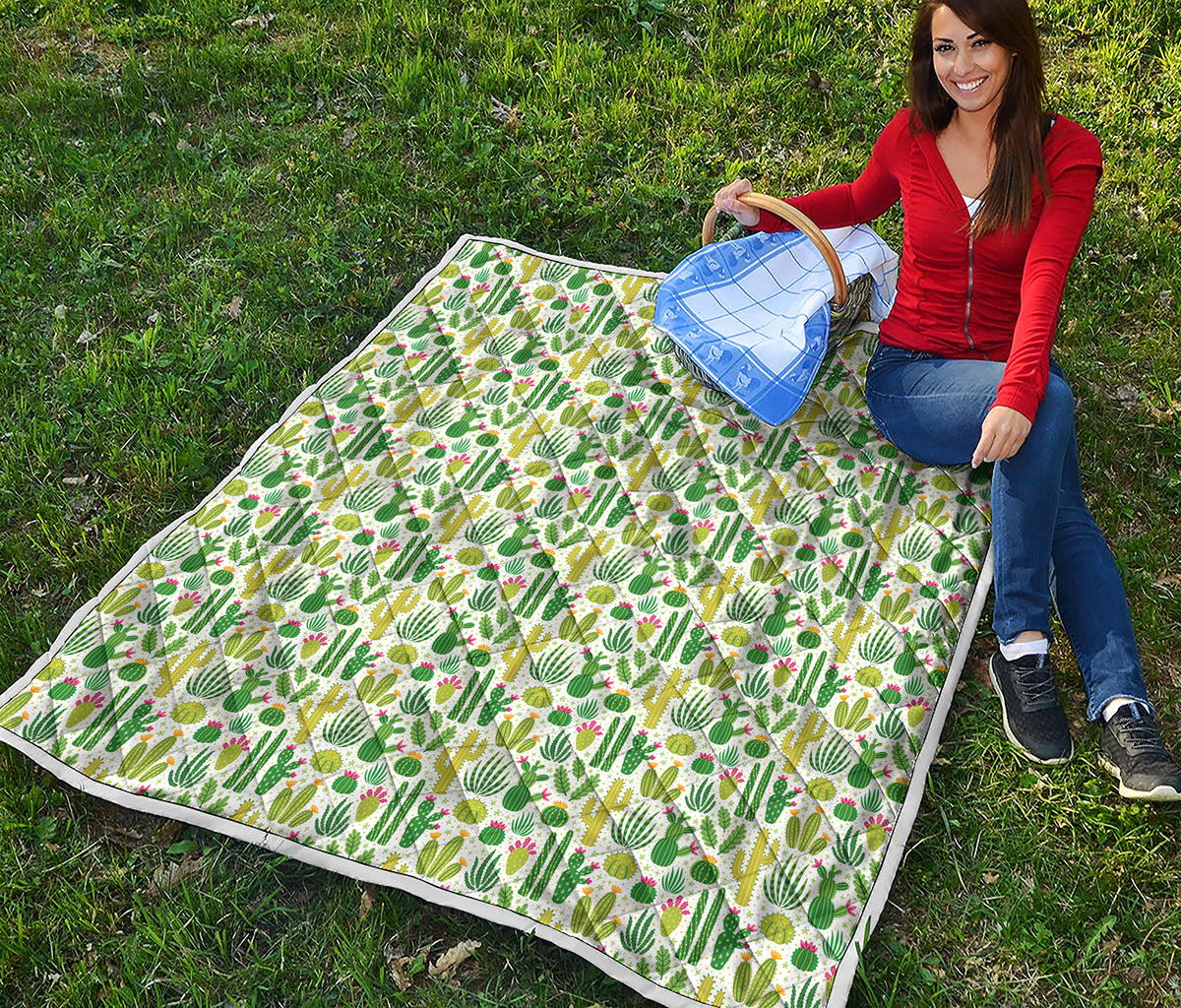 White Cactus Plant Pattern Print Quilt
