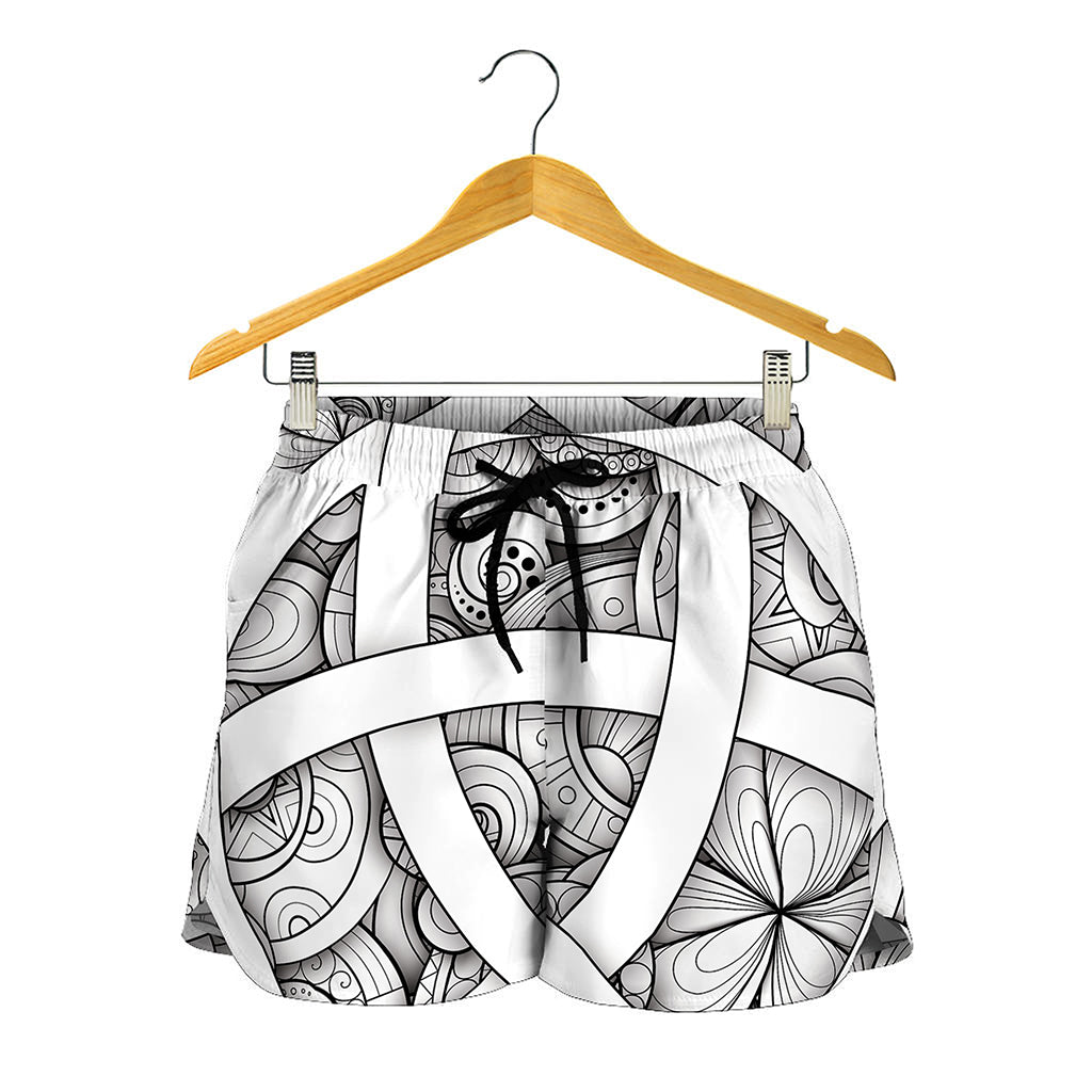 White Celtic Trinity Knot Symbol Print Women's Shorts