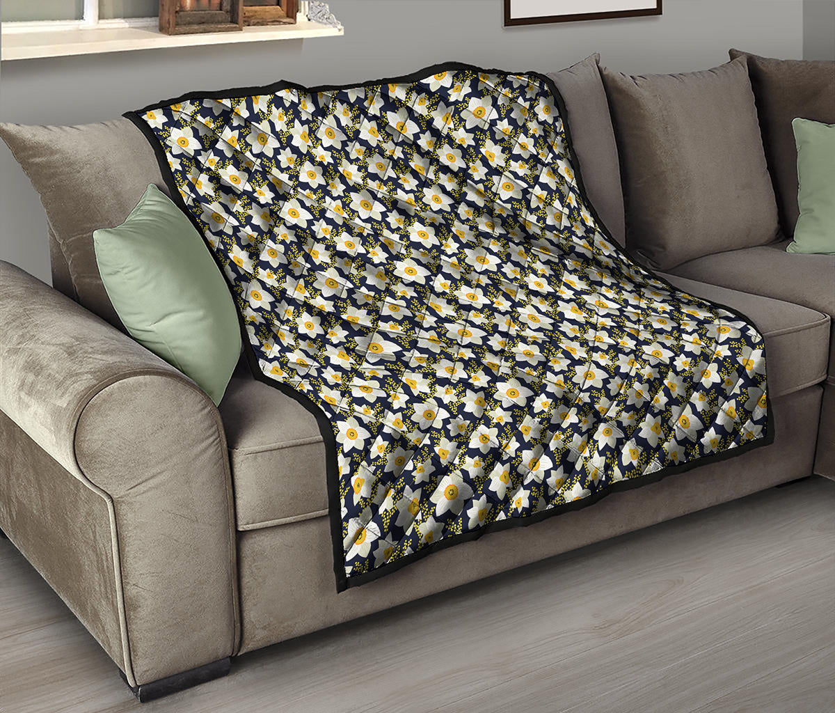 White Daffodil Flower Pattern Print Quilt