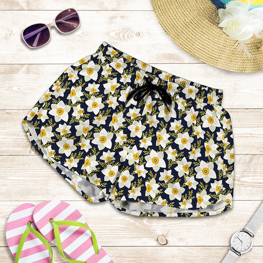 White Daffodil Flower Pattern Print Women's Shorts