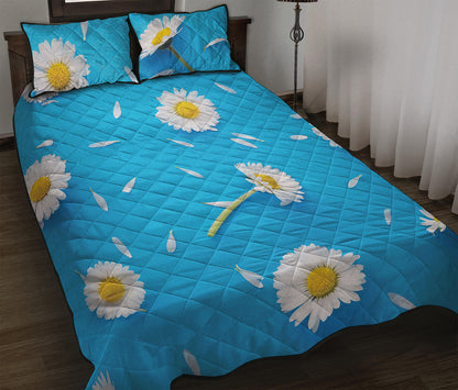 White Daisy Flower Print Quilt Bed Set