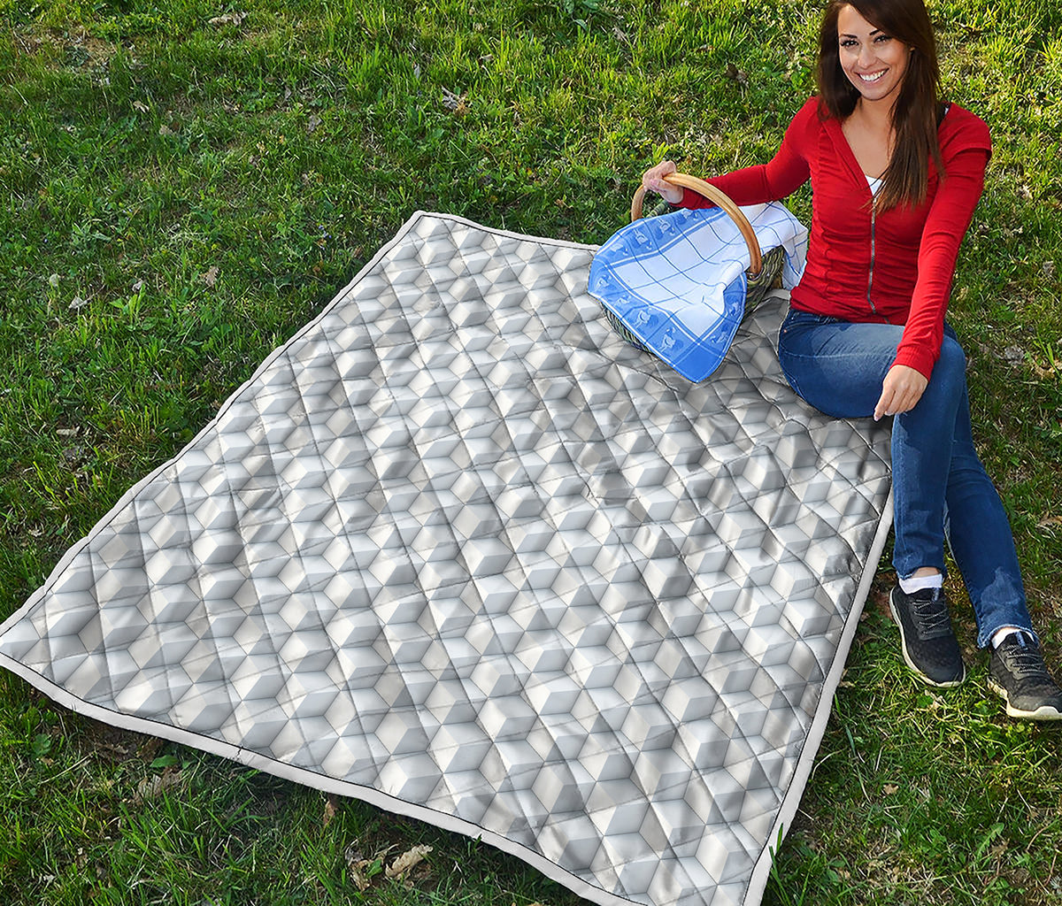 White Geometric Cube Shape Pattern Print Quilt