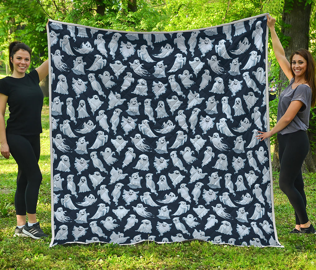 White Ghost Pattern Print Quilt
