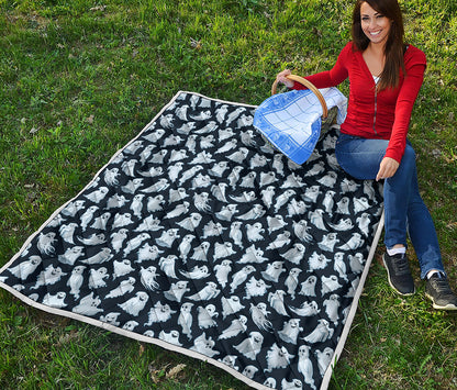 White Ghost Pattern Print Quilt