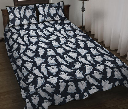 White Ghost Pattern Print Quilt Bed Set