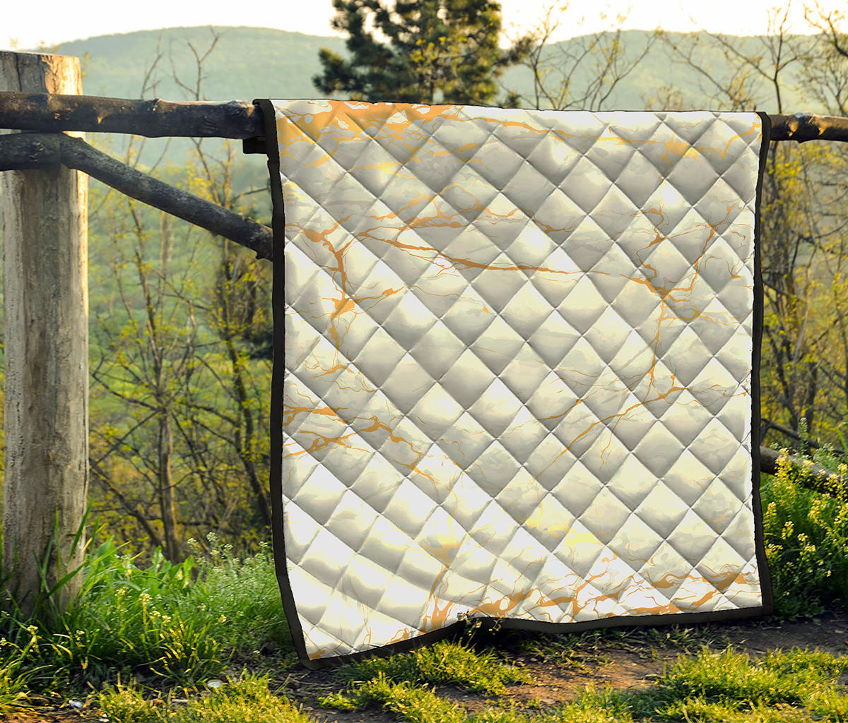 White Gold Scratch Marble Print Quilt