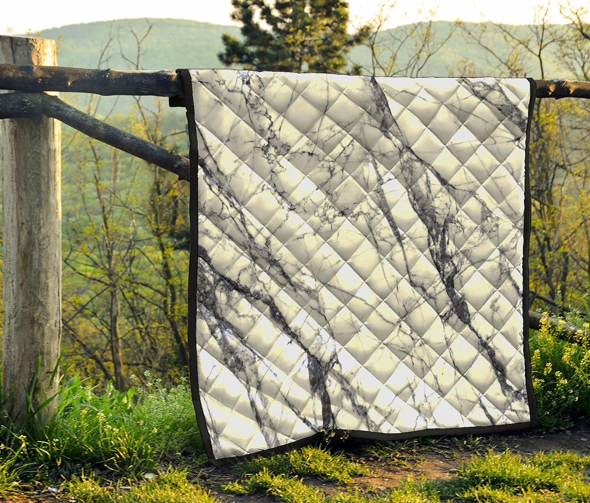 White Gray Scratch Marble Print Quilt