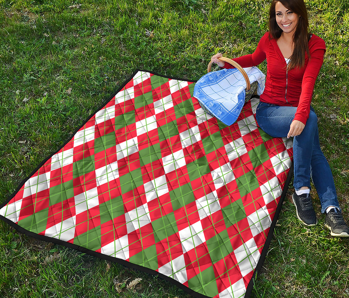 White Green And Red Argyle Pattern Print Quilt