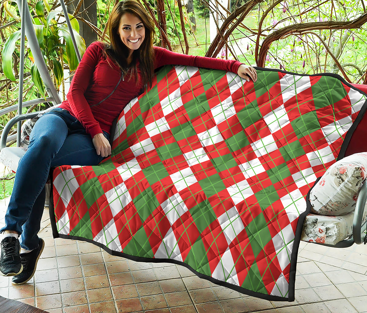 White Green And Red Argyle Pattern Print Quilt