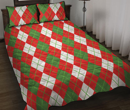 White Green And Red Argyle Pattern Print Quilt Bed Set