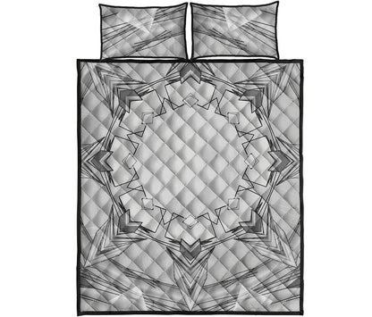 White Kaleidoscope Print Quilt Bed Set
