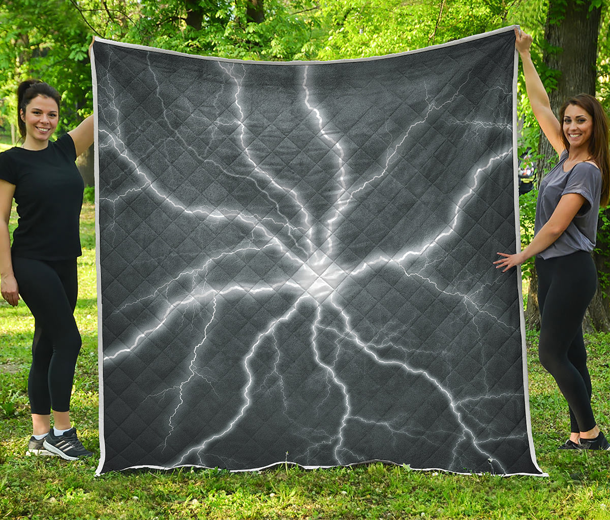 White Lightning Print Quilt