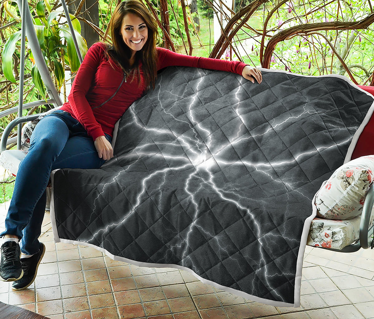White Lightning Print Quilt