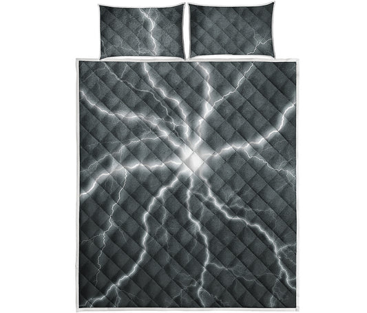 White Lightning Print Quilt Bed Set