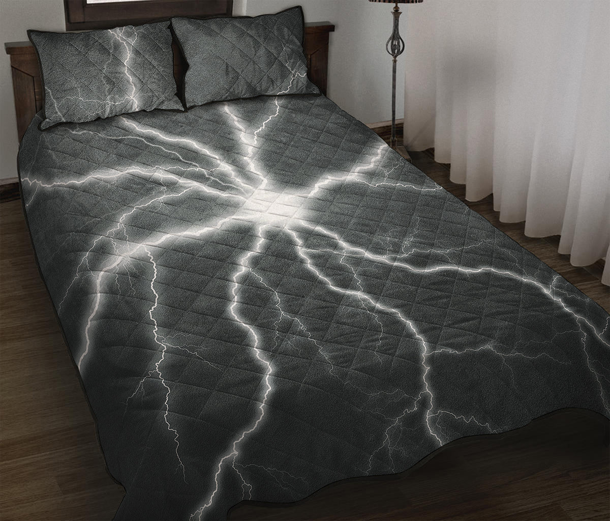 White Lightning Print Quilt Bed Set