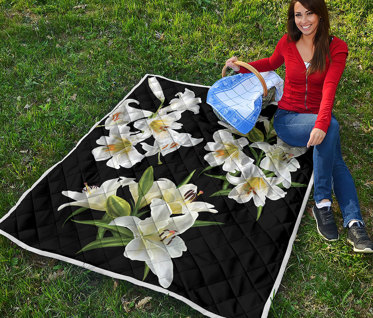 White Lily Print Quilt
