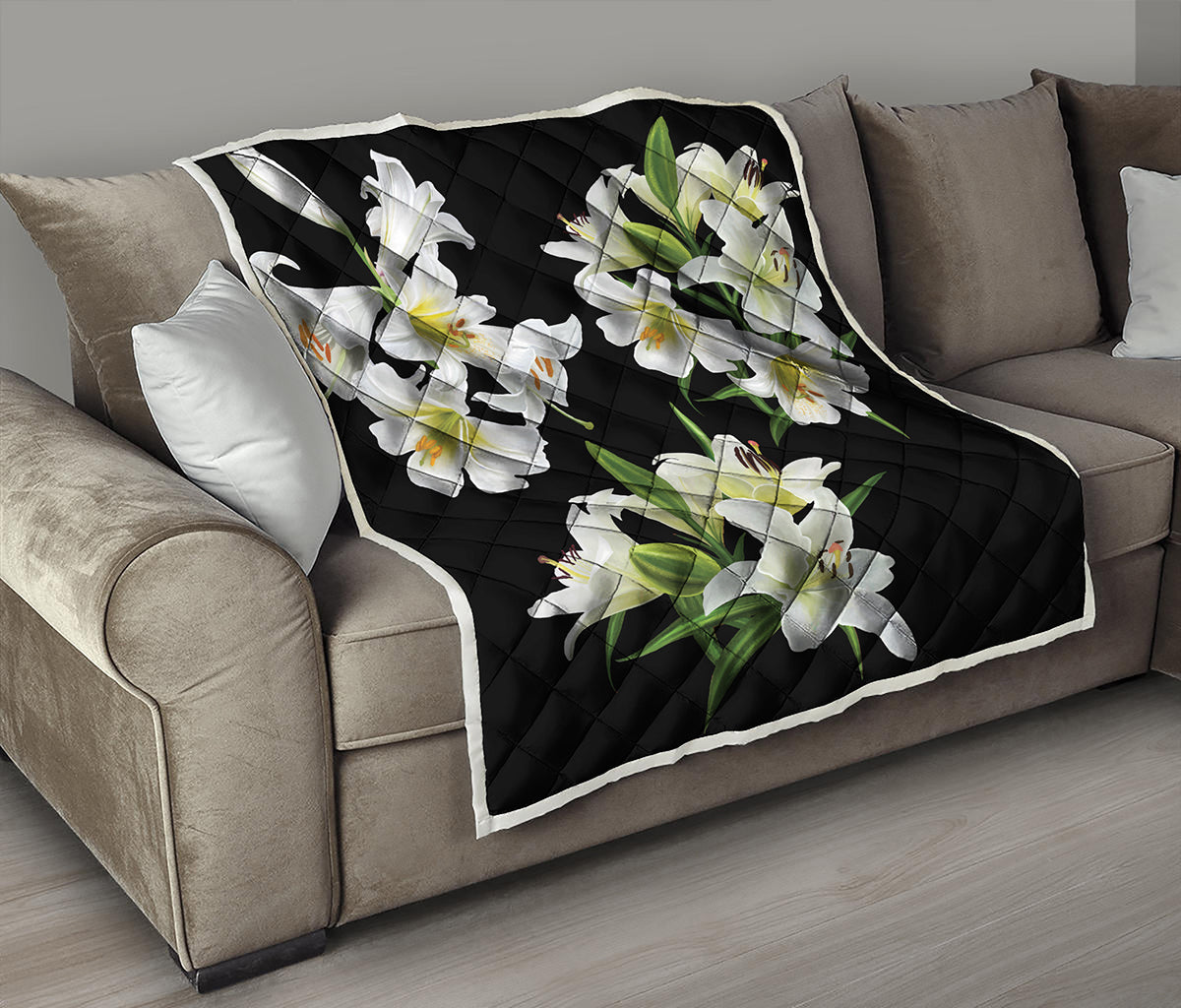 White Lily Print Quilt