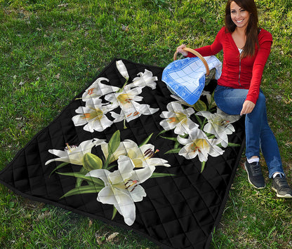 White Lily Print Quilt