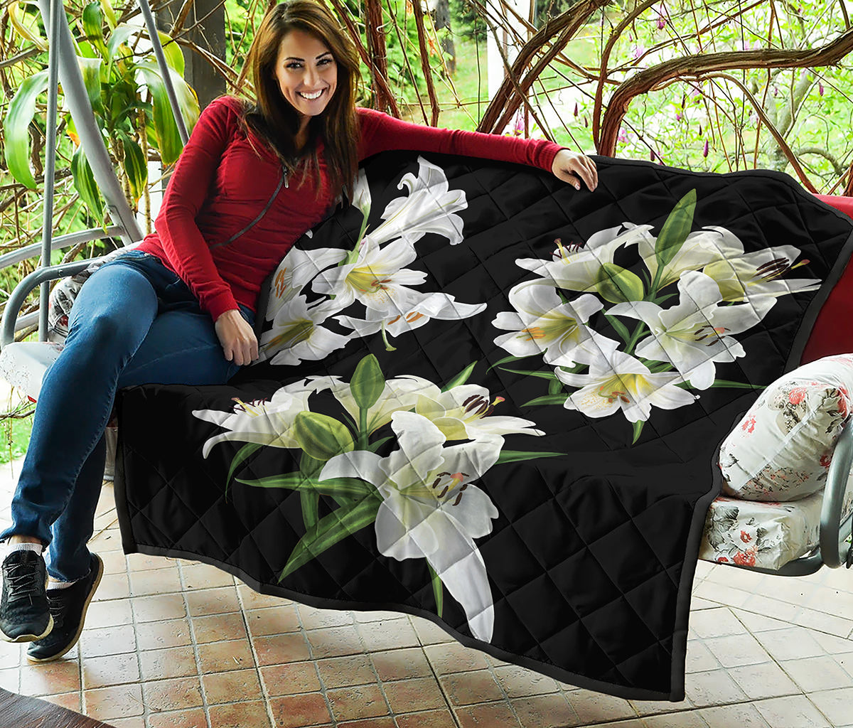 White Lily Print Quilt