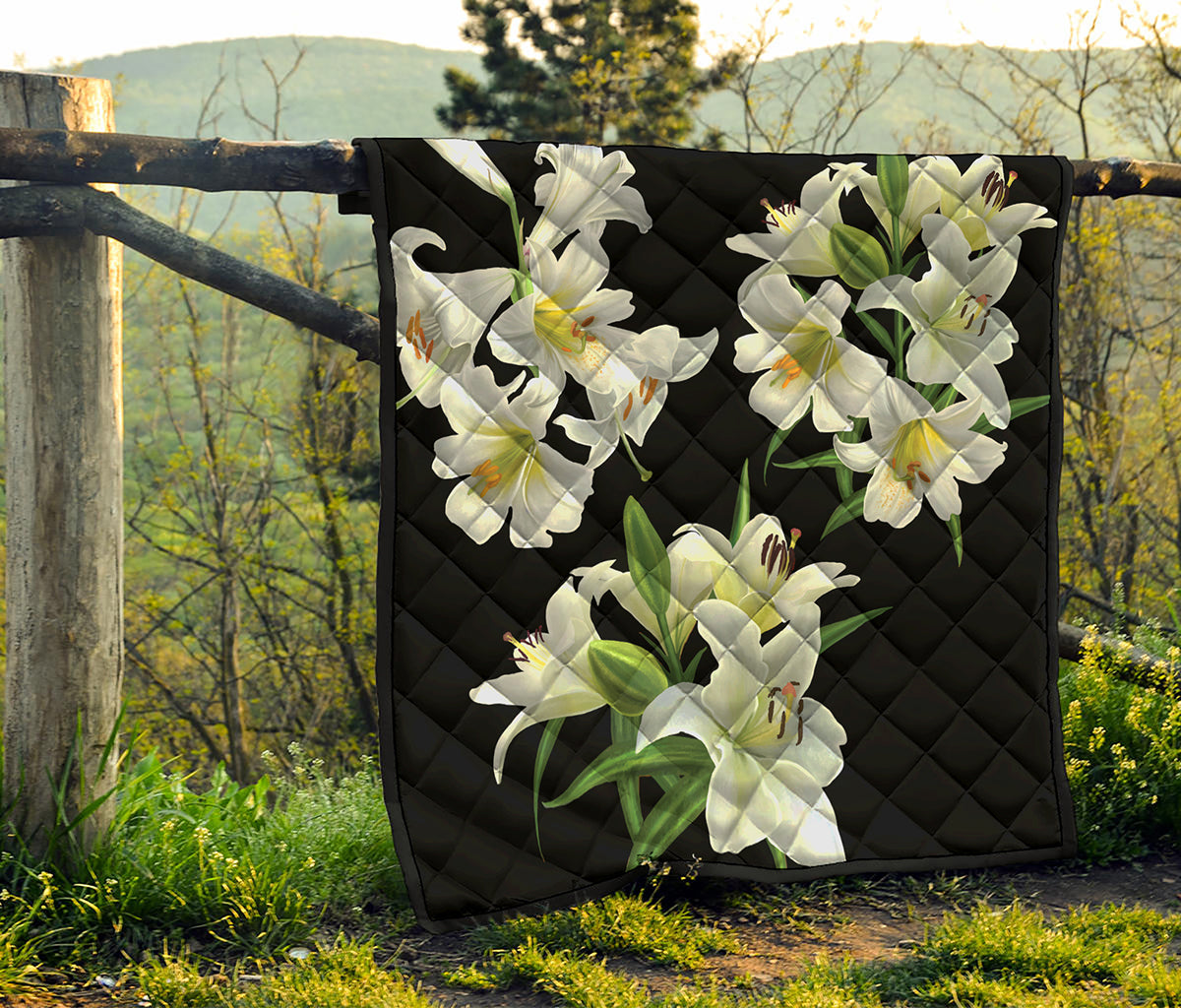 White Lily Print Quilt