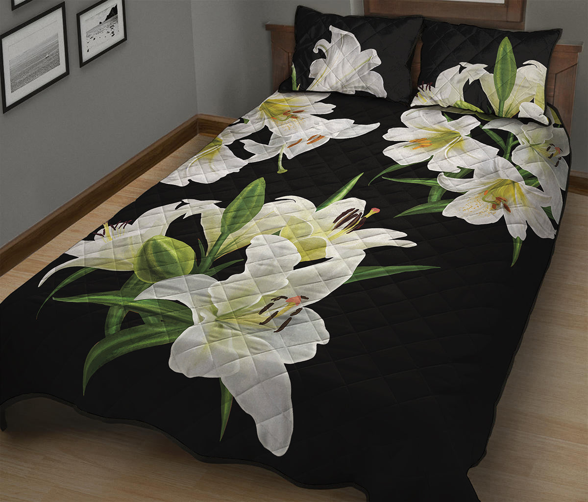 White Lily Print Quilt Bed Set