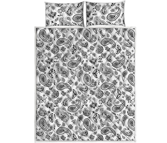 White Paisley Bandana Pattern Print Quilt Bed Set