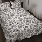 White Paisley Bandana Pattern Print Quilt Bed Set