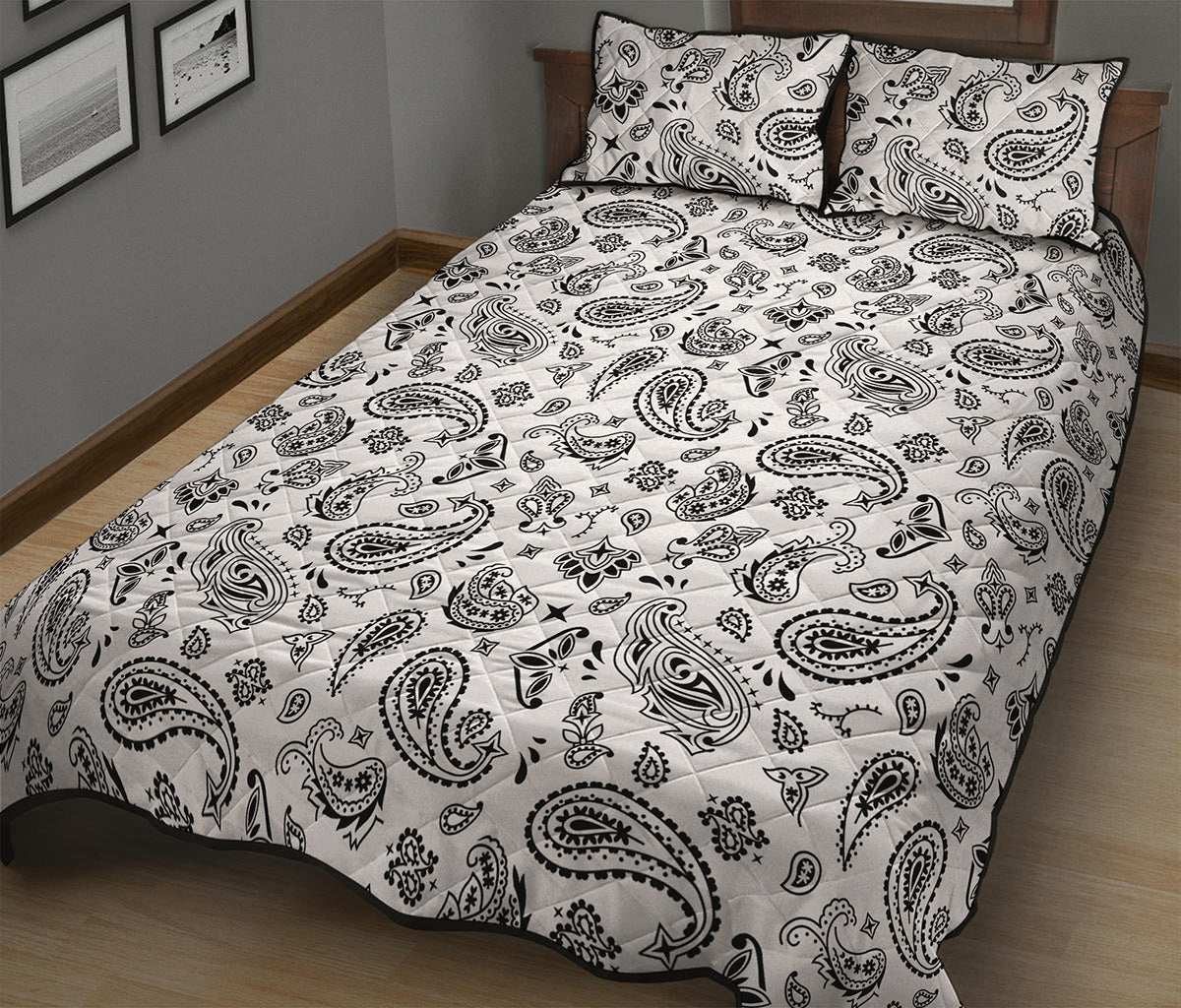 White Paisley Bandana Pattern Print Quilt Bed Set