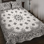 White Paisley Bandana Print Quilt Bed Set