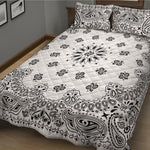 White Paisley Bandana Print Quilt Bed Set