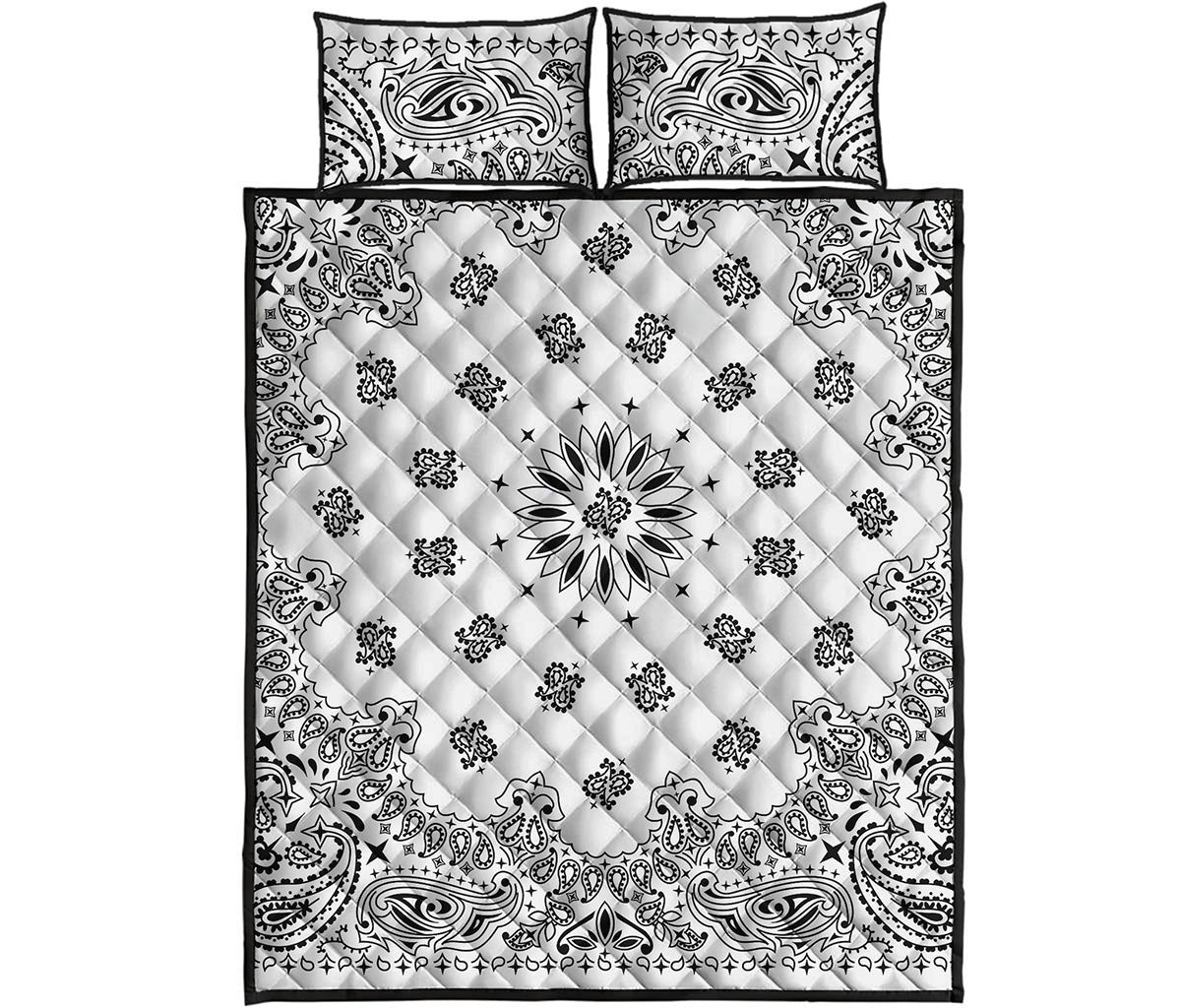 White Paisley Bandana Print Quilt Bed Set